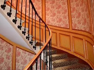 Otel Touring Opera