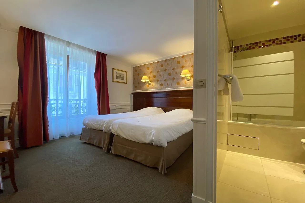 Touring Opera Otel 3*