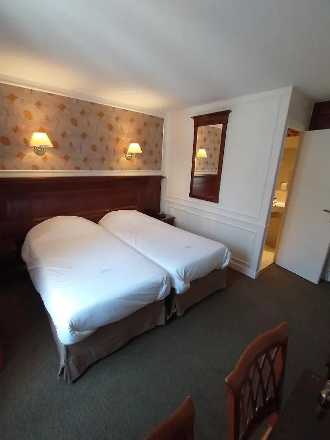 Touring Opera Hotell