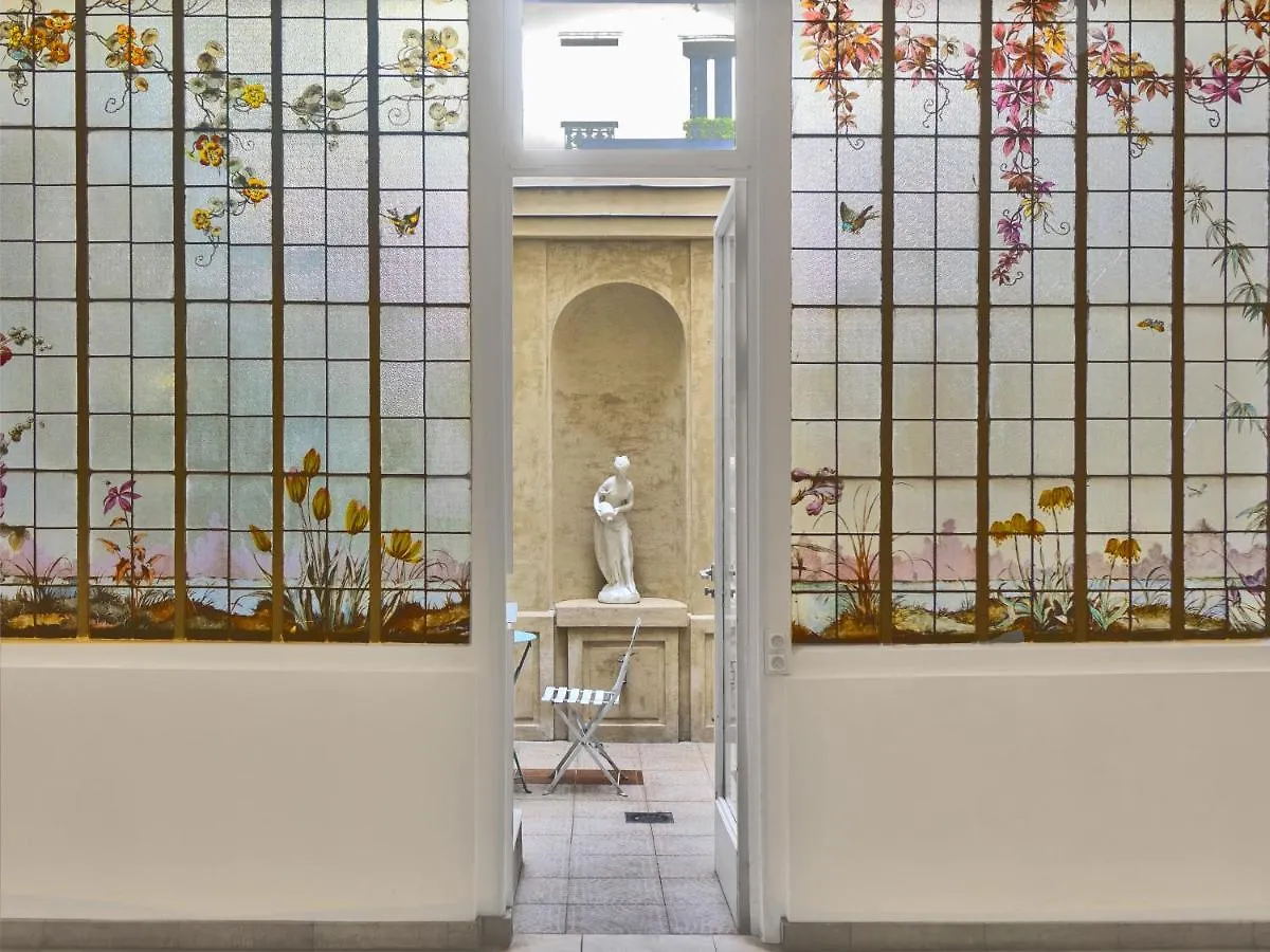 Touring Opera Otel Paris