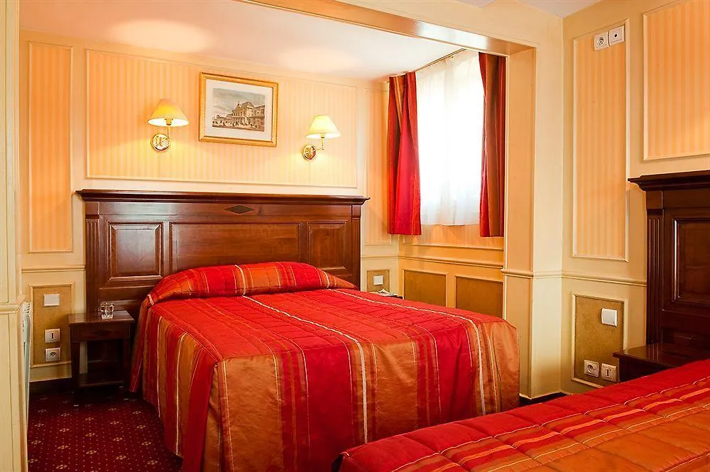 Touring Opera Otel 3*