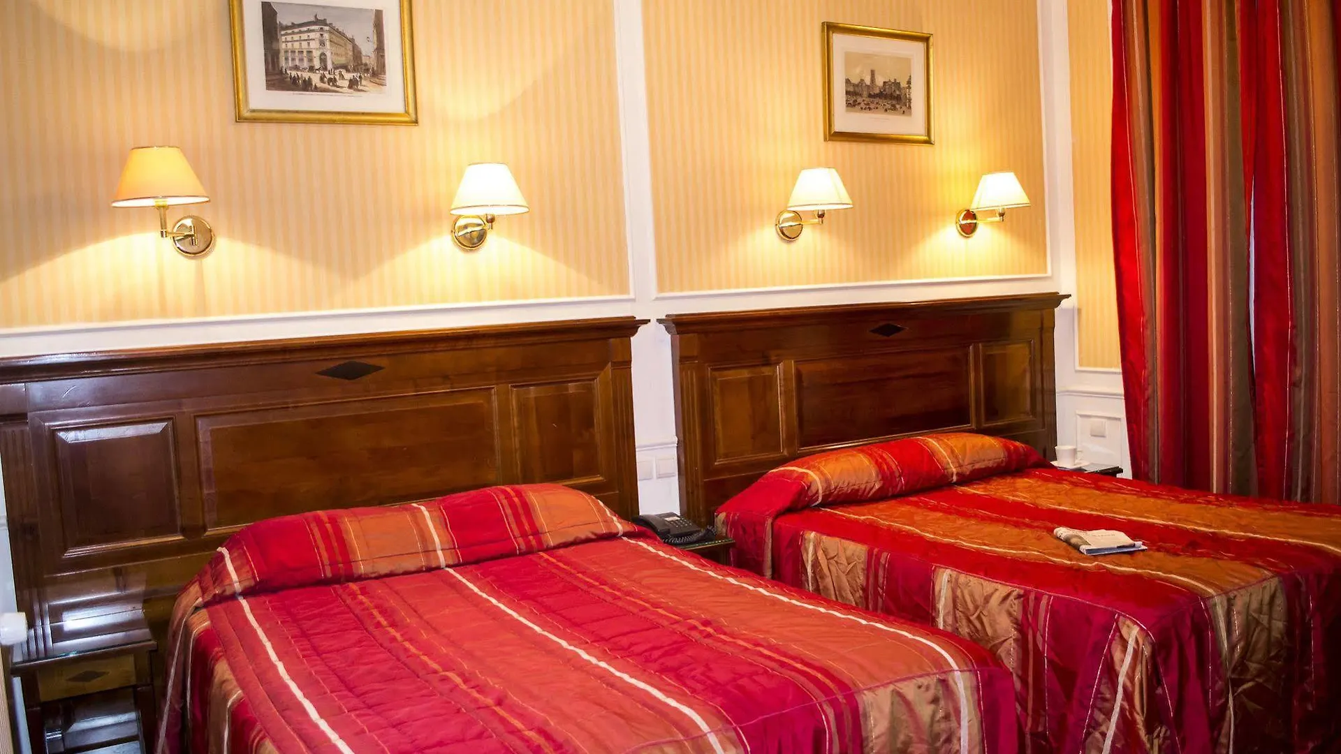 Touring Opera Hotell