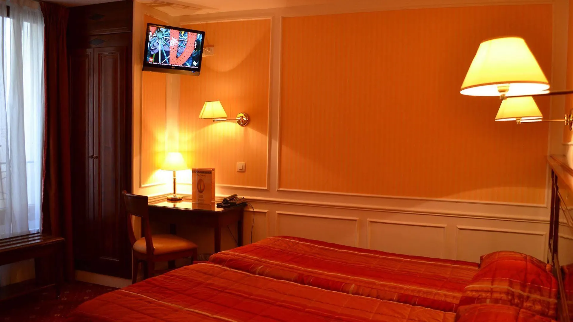 Touring Opera Hotel 3*